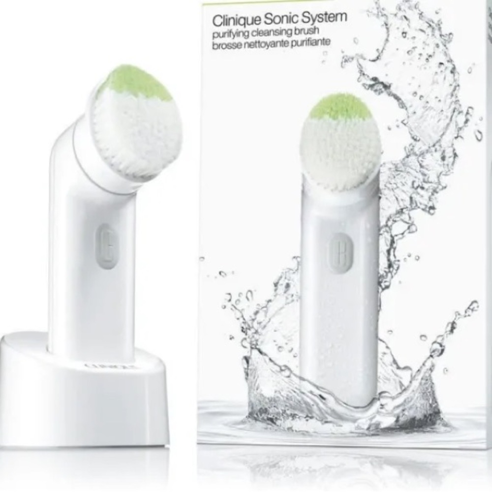 Clinique Sonic System purifying cleansing brush